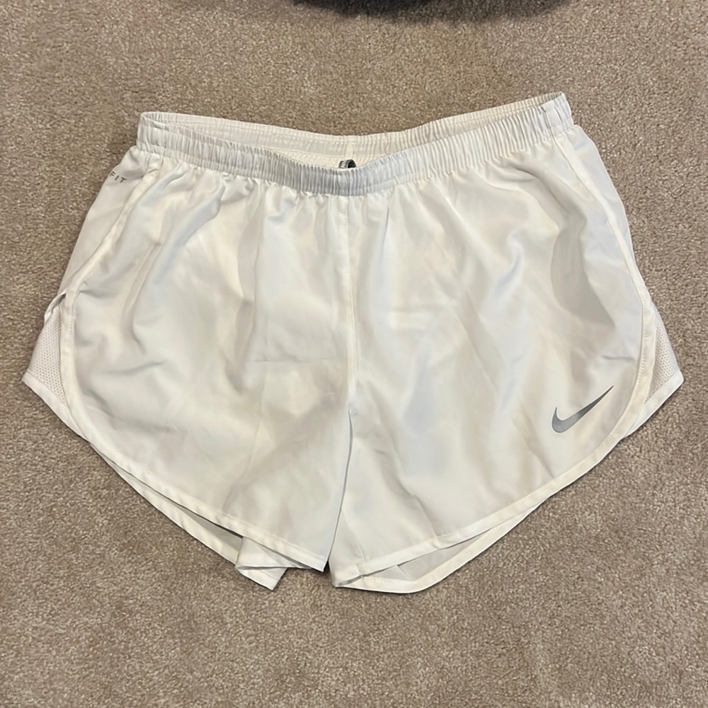 Women’s Nike White Tempo running shorts size small